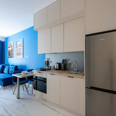 Blue Garden By Fengshui4u, Prywatny Ogrodek, Bezplatny Parking, Nowy Budynek, Dostep Na Kod Apartman