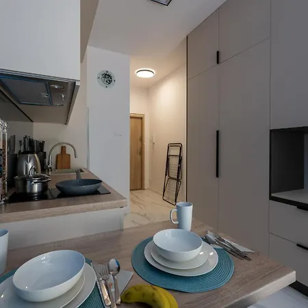 Apartman Blue Garden By Fengshui4u, Prywatny Ogrodek, Bezplatny Parking, Nowy Budynek, Dostep Na Kod