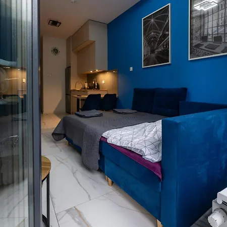 Blue Garden By Fengshui4u, Prywatny Ogrodek, Bezplatny Parking, Nowy Budynek, Dostep Na Kod Apartman
