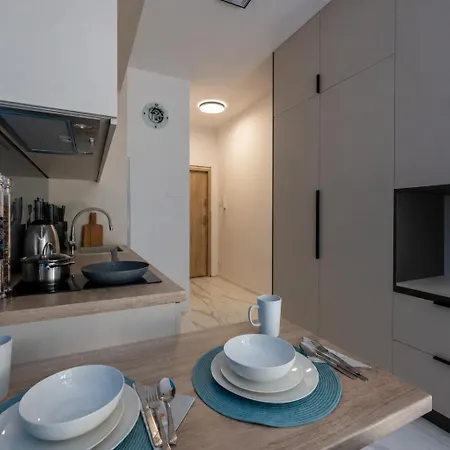 Blue Garden By Fengshui4u, Prywatny Ogrodek, Bezplatny Parking, Nowy Budynek, Dostep Na Kod Апартаменты *