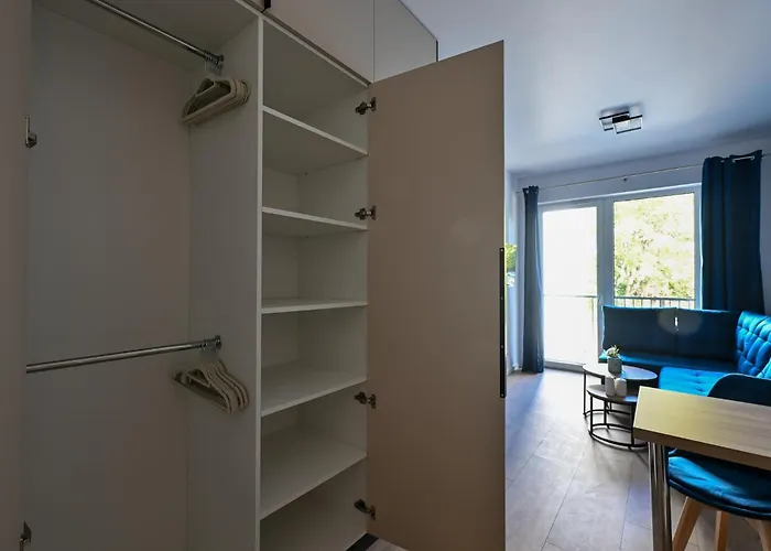 Blue Garden By Fengshui4u, Prywatny Ogrodek, Bezplatny Parking, Nowy Budynek, Dostep Na Kod Apartman *